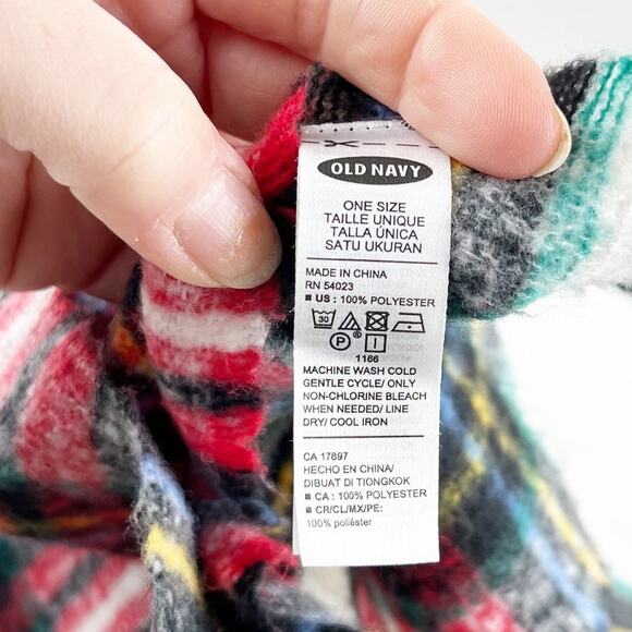 Old Navy Tartan Plaid Flannel Wrap Blanket Scarf Red Green White - Picture 3 of 3